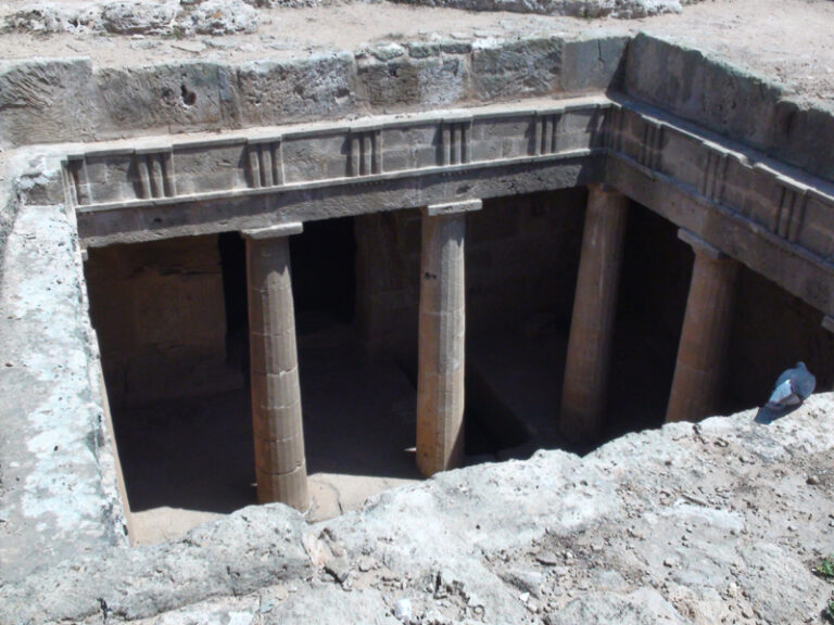Explorez les Tombes des Rois à Paphos